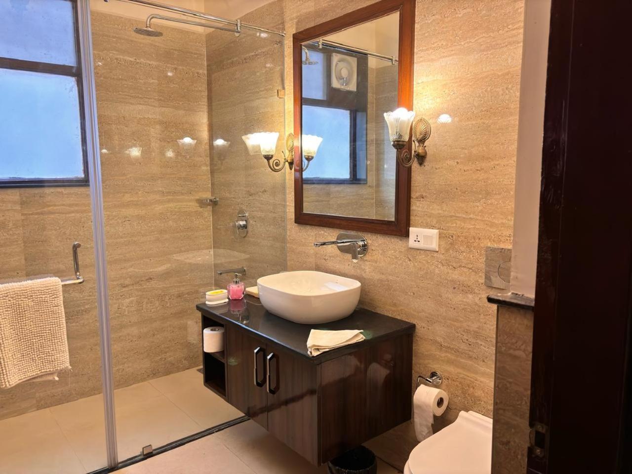 The Birder'S Inn بهاراتبور المظهر الخارجي الصورة