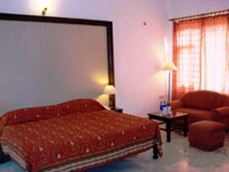 The Birder'S Inn بهاراتبور المظهر الخارجي الصورة